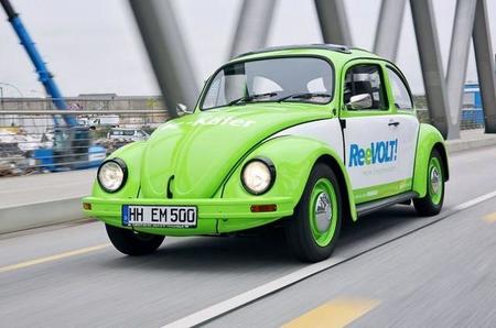 Pretenden transformar 20.000 Volkswagen Escarabajo a eléctricos en 2014