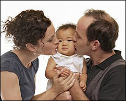 Aprobada la nueva Ley de Adopciones Internacionales