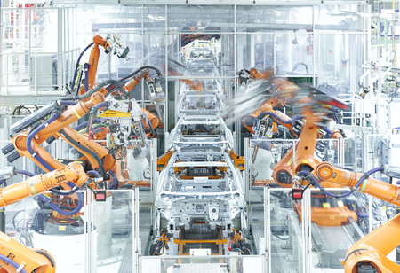 El escenario disruptivo de la industria automovilística ya ha afectado a 35.000 trabajadores, según UGT