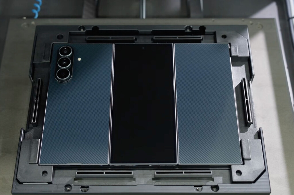 Samsung es como los padres más exigentes: estas son las pruebas a las que somete sin piedad a su nueva criatura