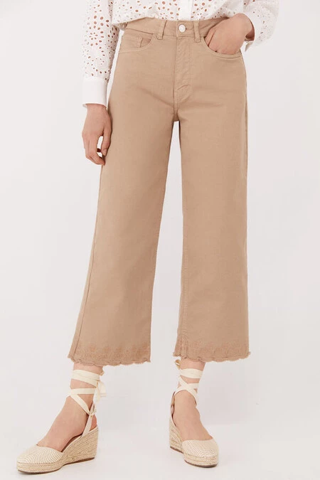 Pantalón vaquero bordado palazzo fit