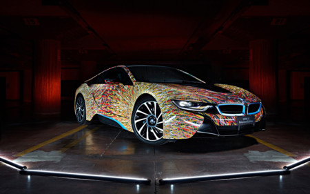 Con este colorido BMW i8, la marca rinde homenaje a la cultura italiana