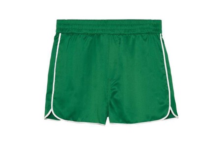 Zara Y Su Coleccion Junto A Bad Bunny Es Un Homenaje A Puerto Rico En La Que Destaca Una Pieza Clave Para El Verano Los Pantalones Muy Cortos Que Todos Querran Llevar