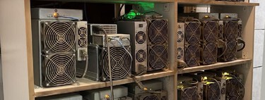 Ele conseguiu minerar bitcoins em casa sem explodir a conta de luz; dias depois foi preso pela polícia