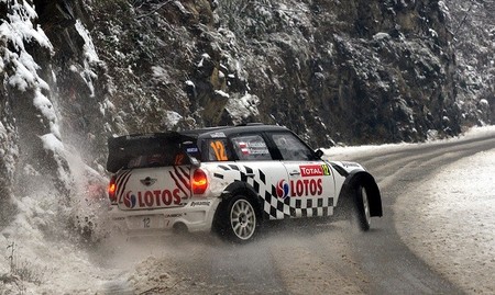 El Mini John Cooper Works WRC recibe un nuevo “chute” de potencia