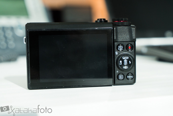 Bruni Displayschutzfolie Für Canon PowerShot SX720 HS – 2x Ultraklare, Kratzfeste Schutzfolien, Made In Germany