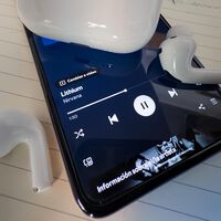 Mis AirPods eran un desperdicio en Android hasta que probé esta app: rompe el bloqueo de Apple