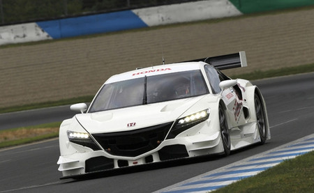 Primeras imágenes del nuevo Honda NSX-GT del Super GT 2013 en movimiento