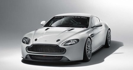 Aston Martin GT4 2011
