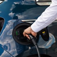 El Gobierno activa el Plan MOVES 2020 de ayudas a la compra para coches eléctricos