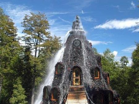 Hotel Montaña Mágica, sorpresa en medio de la reserva chilena Huilo-Huilo