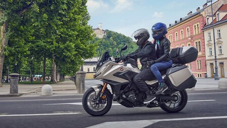 Segundo dados de mercado, 17.689 motocicletas foram registradas na França em maio de 2026, em comparação com 18.255 no ano anterior, representando uma queda de 3,1%. © Honda