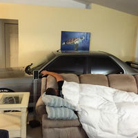 Vivir con un BMW M3 E30 en el salón no es una locura si la alternativa se llama huracán Matthew