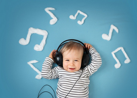 Algunos bebés pueden identificar las diferencias en los tonos musicales desde los seis meses de edad
