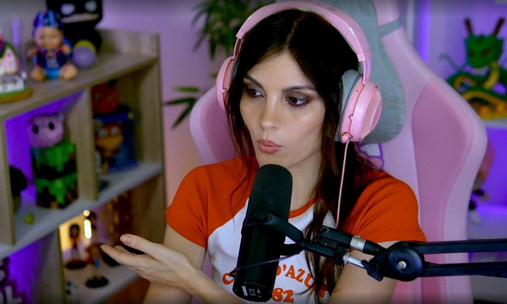 Cristinini se cansa de los insultos y responde sin rodeos: "Por lo menos no hagáis faltas de ortografía"  