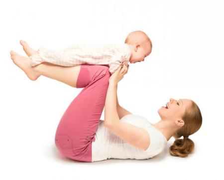 ¿No sabes cuándo hacer ejercicio? Cinco ejemplos de madres que lo hacen con sus bebés