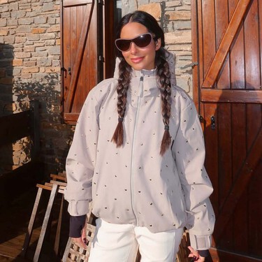 Las nuevas Nike en color nata más deseadas del 2026 que son un fondo de armario infalible