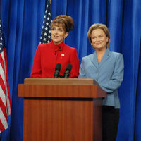 Tina Fey admite que se equivocó con algunos sketches políticos en 'Saturday Night Live': "Era bastante estúpida y ahora no soy mucho mejor" 