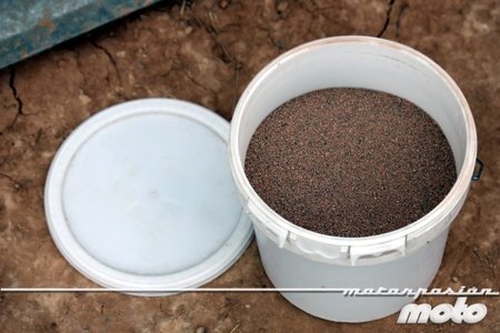 Sepiolita absorbente