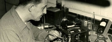 La DGT quiere bajar la tasa de alcohol, pero no se podría medir si no fuera por el invento de un policía en 1952