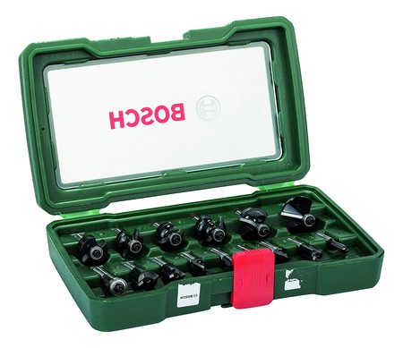El pack de 15 fresas con inserción de 8 mm Bosch 2607019469 está por 40,90 euros con envío gratis en Amazon