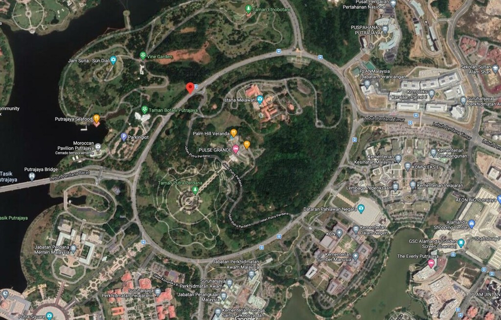 La impresionante rotonda de Putrajaya, Malasia