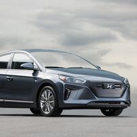 Hyundai Ioniq: Precios, versiones y equipamiento en México