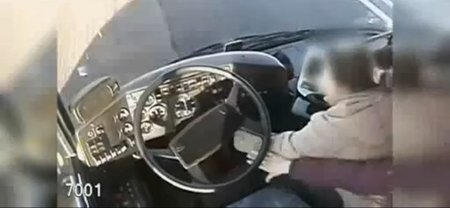 Hay gente con mucha suerte (LXXXI): Cuando el conductor de tu autobús se desmaya