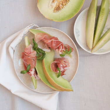 Melón con jamón, una receta viejuna lista en 5 minutos de la que no nos cansamos en verano 