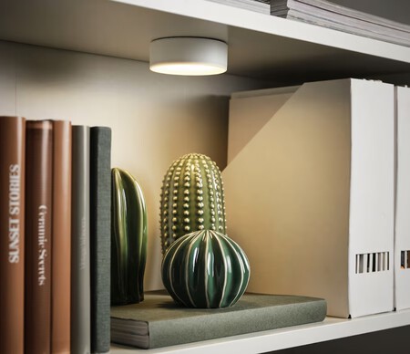 KÖLVATTEN Foco LED, blanco/a pilas