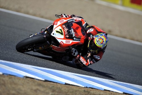 Chaz Davies vence en la segunda carrera de Jerez. Kawasaki consigue el título de constructores