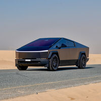 La peor crisis de su historia está obligando a Tesla a tomar medidas desesperadas: la Cybertruck a menos de 70.000 dólares, empezar a vender en Arabia Saudí y cerrar los pedidos en China