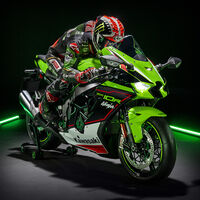 Kawasaki Ninja ZX-10R y Ninja ZX-10RR: nuevos alerones y toda la experiencia del WSBK para las superbikes de 200 CV