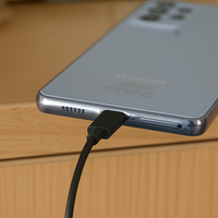 Sony lanza el primer móvil que viene sin cable en la caja. Una tendencia a la que Samsung no se suma