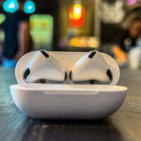 Si en el Black Friday esperabas ver un buen precio en estos AirPods, atento porque ya ha llegado 