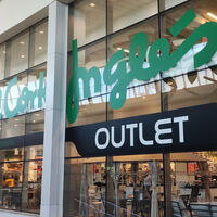 El outlet de El Corte Inglés está lleno de iPad, MacBook y otros dispositivos Apple. Todos estos están nuevos y a estrenar 