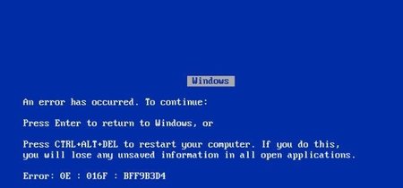 Hace 20 años Windows 98 debutaba, y lo hacía con BSOD incluida delante de Bill Gates
