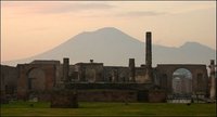 Pompeya abrirá por las noches