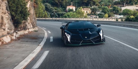 Lamborghini Veneno Roadster3 1579016340