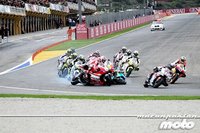 MotoGP Valencia 2011: La secuencia de la caída de Alvaro Bautista en fotos
