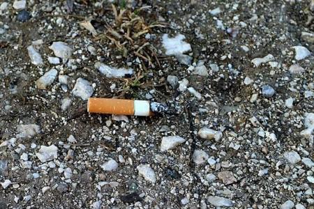 Los filtros usados de cigarrillo se pueden convertir en materias primas para supercondensadores