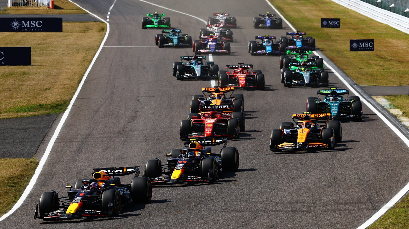 Carlos Sainz repite podio y Daniel Ricciardo plasma su adiós a la F1 en otra victoria burocrática de Max Verstappen 
