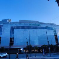 El Corte Inglés comienza sus rebajas finales con descuentos del 50% en pantalones Levi's que puedes usar todo el año 