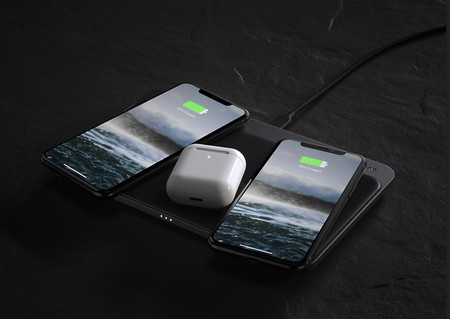 La nueva base de carga inalámbrica de NOMAD dice cargar en cualquier punto de su superficie: aquello que la AirPower no consiguió