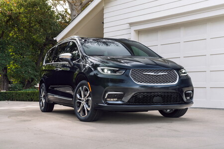 La Chrysler Pacifica 2021 ya tiene precio en México: la miniván de lujo se renueva