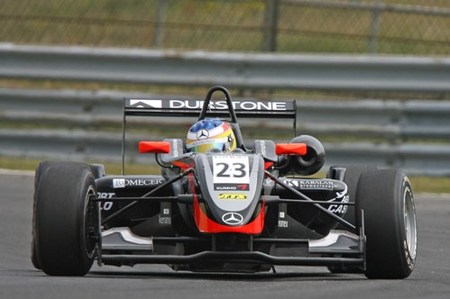 La cantera: revés para Roberto Merhi y primeros podiums para Marco Barba