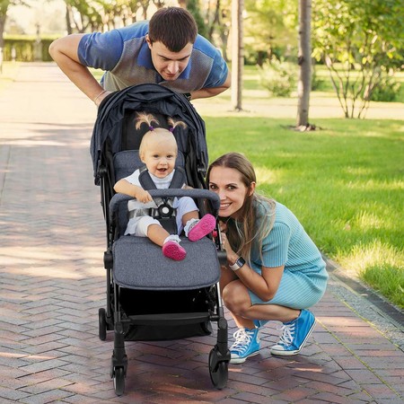 Esta silla de paseo plegable de Meinkind está disponible en Amazon a precio mínimo: 119,99 euros y envío gratis