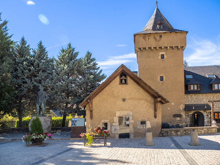 Viajes Escapadas Pueblos Encantadores Espana Montana Naturaleza Aguas Termales Suiza