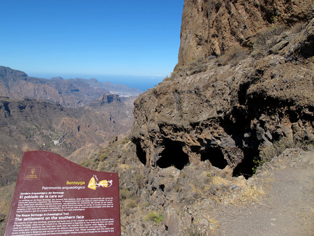 Cuevas Montañas Sagradas Gran Canaria