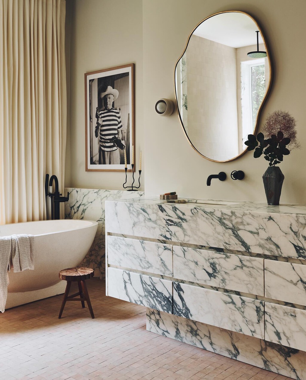 Siete ideas bonitas para que un baño pequeño parezca el doble de grande